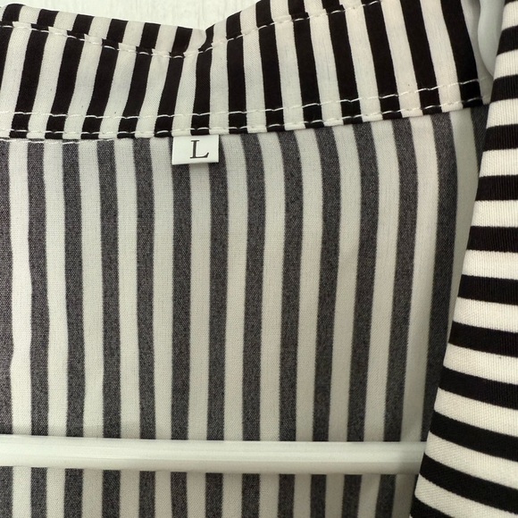 Black and White Striped Button-Up Shirt - Picture 5 of 5